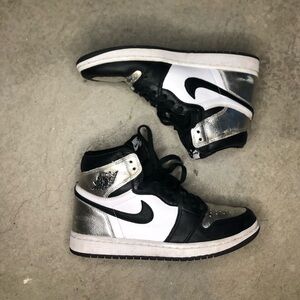 Jordan 1 silver toe men’s 9